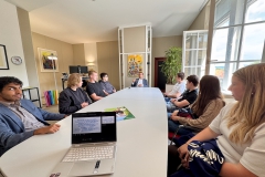 Besprechung