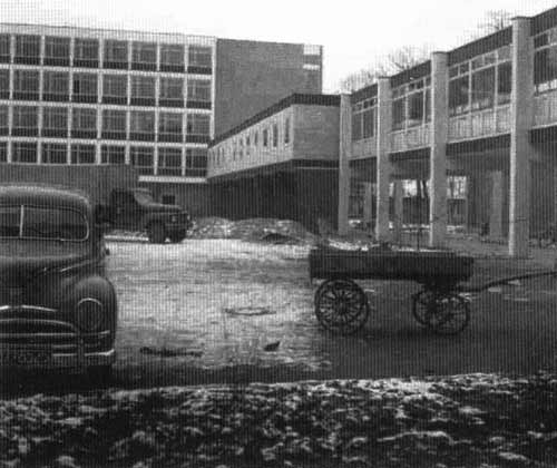 Verbindungsgang der beiden Hauptgebäude